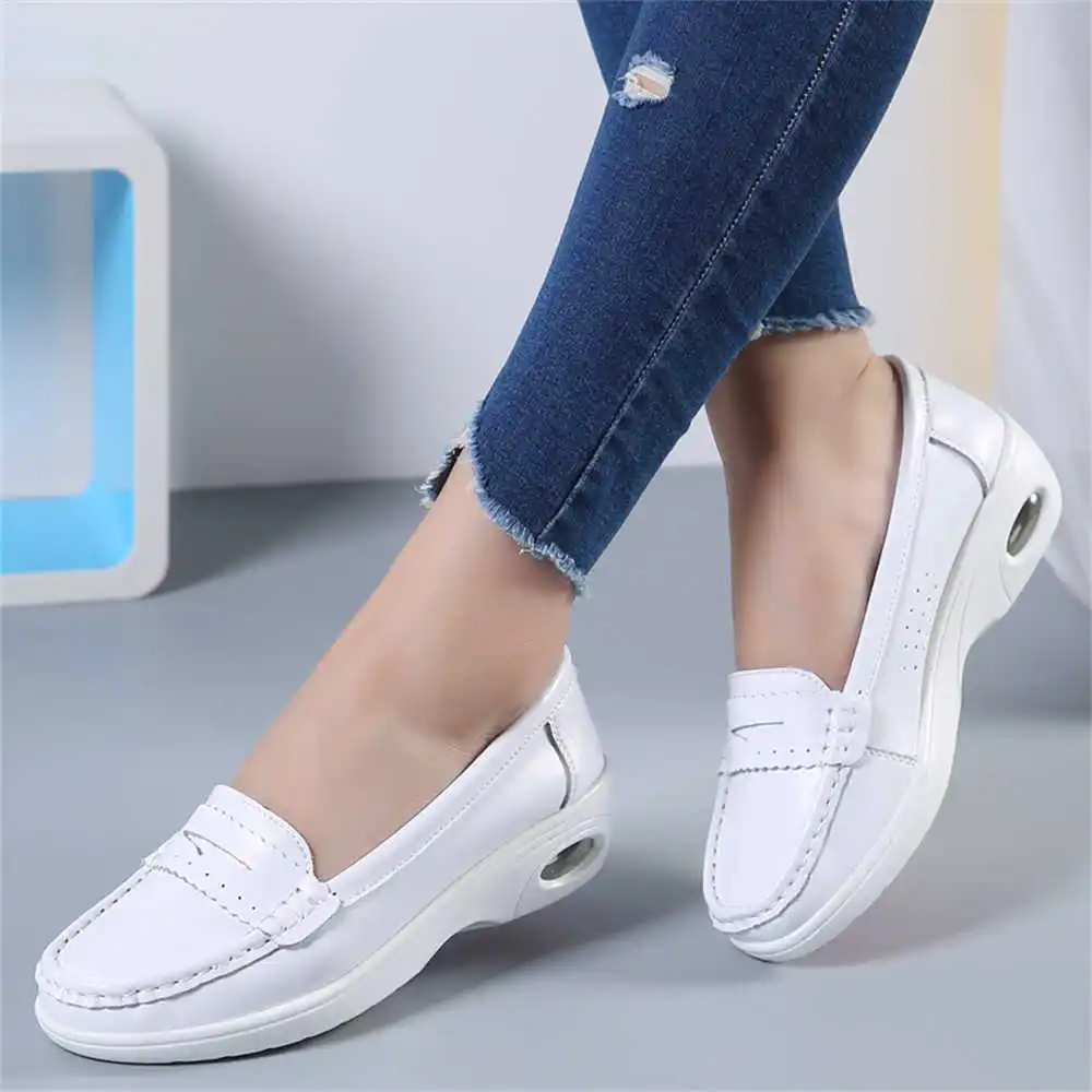 Thick Sole Slipon White Traine - Streetwear Brand Expensive のレビューと価格