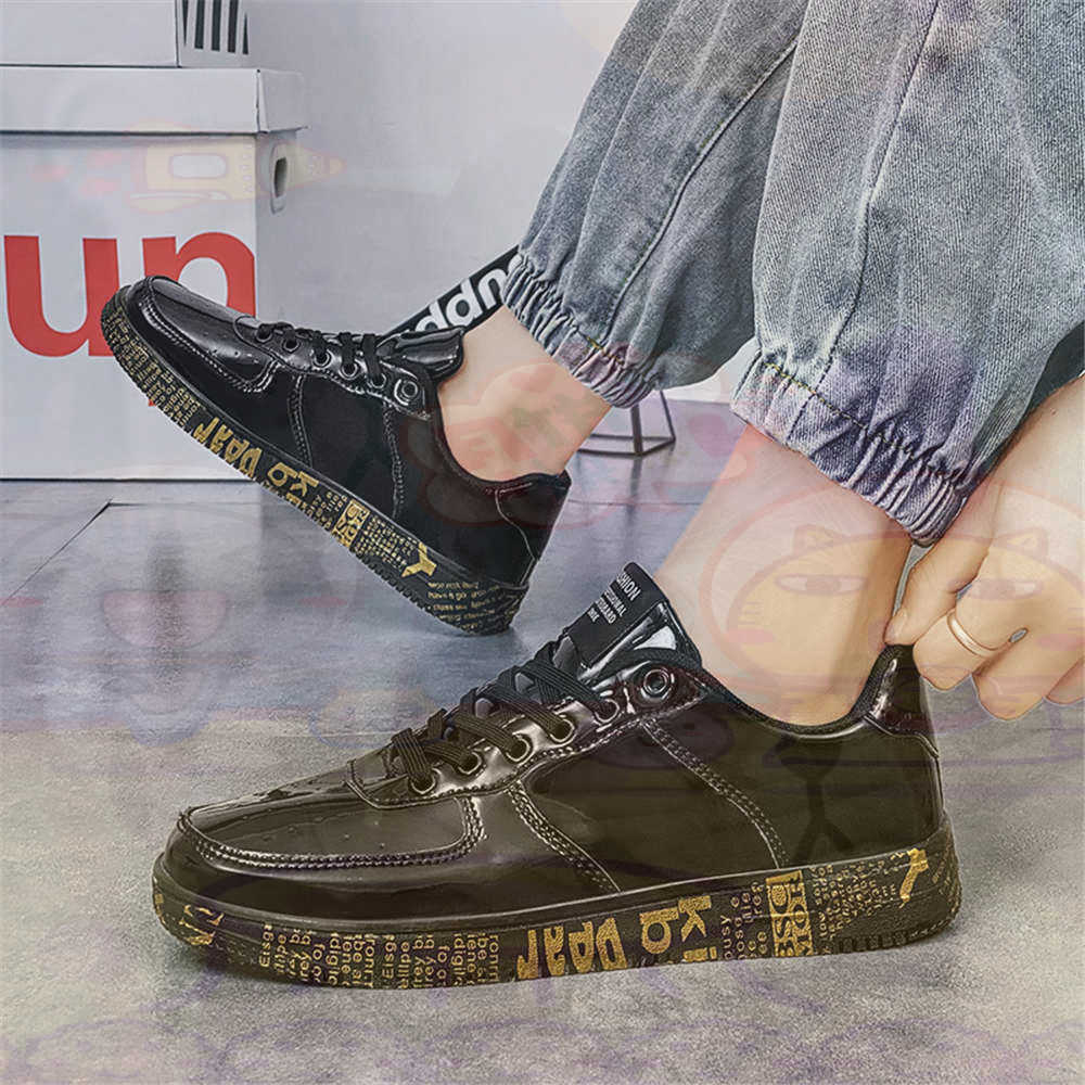 Round Foot Size 45 Sneakers Wh - Streetwear Brand Expensive のレビューと価格